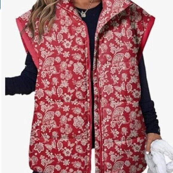 Women’s Insulated Puffer Vest – Red Bandanna Print, Size Large - Picture 1 of 2
